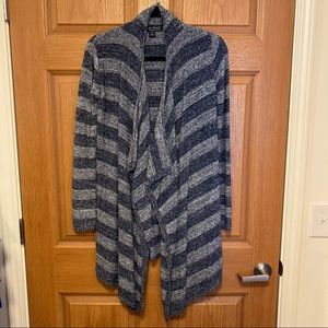 ⚽️ 4/$20 Barefoot Dreams CozyChic lite Calypso drape front